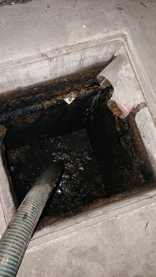 Residential Septic Tank Cleaning Services